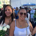 Entre flores e agradecimentos, devotos renovam a fé em Iemanjá no 2 de fevereiro imagem