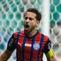 Everton Ribeiro volta a marcar após câncer de tireóide: "Com saúde" imagem