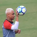 Ex-lateral do Vitória é preso após briga e desacato no Carnaval imagem