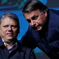 Jair Bolsonaro usa tática de Lula para seguir vivo na política imagem