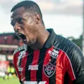 Jair elogia e promete titularidade a Dudu: "Terá a oportunidade dele" imagem