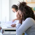 Mais de 60% dos afastamentos por Burnout são de mulheres. Quem você será em 2026? imagem