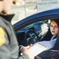 Multas de trânsito podem “vencer”: saiba quais não precisam ser pagas imagem
