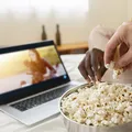 ‘Netflix do governo’ será exibida nas escolas; entenda proposta imagem