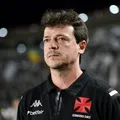 "O Bahia não teve chances": Fernando Diniz reage a derrota do Vasco imagem