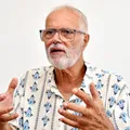 "O Carnaval deixou de ser cultura e virou produto", diz Roberto Mendes imagem