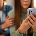 País proibirá redes sociais para menores de 16 anos em 2026 imagem