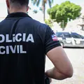 Pintores corporais são presos suspeitos de extorquir turistas na Barra imagem