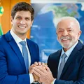 Presidente do PSB se encontra com Lula e defende Alckmin na vice imagem