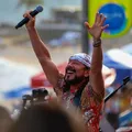 Problema em trio trava desfile e irrita Bell Marques no Carnaval imagem
