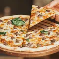 Restaurante brasileiro faz história no ‘Oscar’ das melhores pizzarias imagem