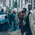 Sem tempo? Conheça 5 séries da Netflix para ver em apenas uma tarde imagem