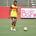 Vitória muda planejamento e envia proposta para retorno de Marinho imagem