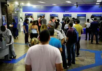 Abre ou fecha? Como será o expediente dos bancos neste fim de ano imagem
