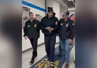 Algemado, Maduro caminha em Agência Antidrogas nos EUA; veja o vídeo imagem