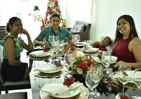 Brasileiros recebem auxílio de R$ 110 para a ceia de Natal imagem