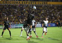 Campeão da Copa do Brasil precisa vender ônibus em meio a crise imagem