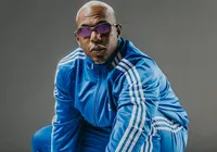 Cantor baiano relata racismo em salão de Salvador: “Tenho nojo"