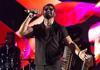 Cantor morre após sofrer acidente de moto na Bahia