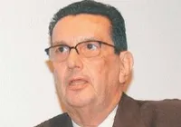 Carlos Chiarelli, ex-ministro da Educação, morre aos 85 anos imagem