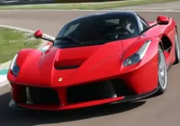 Carro de R$ 38 milhões paga IPVA com preço de um apartamento