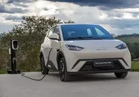 Carros elétricos e painéis solares ficam mais caros no Brasil imagem