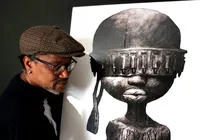 Cartunista Cau Gomez aborda racismo e violência na sociedade em novo livro