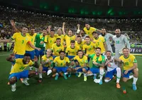 Clube da Série A quer contratar ex-volante da Seleção Brasileira imagem
