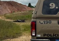 Corpo carbonizado é encontrado amarrado a moto no interior da Bahia imagem