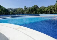 Criança de 4 anos morre após se afogar em piscina de centro esportivo