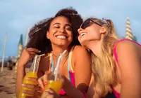 Cuidado no verão: médicos alertam sobre queda de imunidade nas festas imagem