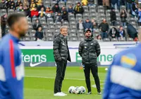 Da Bundesliga ao McDonald's: ex-técnico muda de carreira
