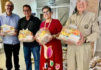 Dezenas de cestas básicas são entregues à Irmandade Senhor do Bonfim imagem