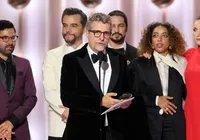 Elenco de O Agente Secreto celebra Globo de Ouro com roda de samba imagem