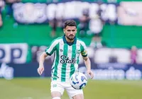 Ex-Bahia se despede de clube como ídolo após rebaixamento à Série B imagem