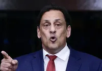 Ex-advogado de Bolsonaro é condenado por racismo contra atendente imagem