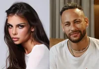 Ex de Neymar quebra o silêncio após queda de teto em casa: "Piração" imagem