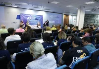 FENAJ debate precarização, regulação da IA e empossa nova diretoria imagem