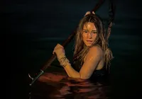 Filme com serial killer e tubarões surpreende e chega ao Prime Video