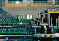 Gigante das bebidas inaugura megafábrica e vai gerar 400 empregos