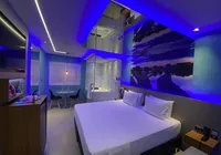 Homem e mulher são presos após furtarem televisão e itens de motel