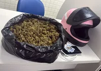 Homem tenta fugir em contramão de rua e acaba preso por tráfico