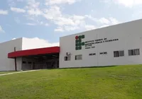 Instituto abre para vaga de professor com salário de mais de R$ 8 mil
