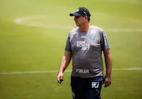 Joia da base reaparece na lista de Ceni no Bahia após longo hiato imagem