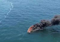 Lancha pega fogo e deixa pelo menos seis feridos em Angra dos Reis