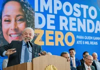 Lula diz que Brasil deu lição de democracia com prisão de Bolsonaro imagem