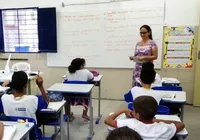 Maioria dos professores do ensino básico não pagará IR na Bahia