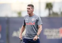 Mancini: Vitória vai jogar para “gastar o tempo” contra Bragantino imagem