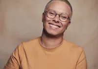 Maria Gadú revisita sucessos em show no TCA neste sábado