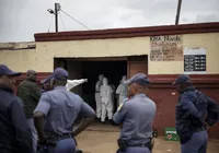 Massacre em bar deixa 9 mortos na África do Sul imagem